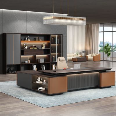 Mobiliário de escritório moderno Última mesa de escritório Estação de trabalho Mesa de design CEO Escritório executivo Gerente Mesa em forma de L