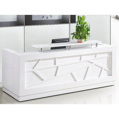 Atacado Luxury Design Beauty Salon Madeira Branco Mobiliário de Escritório Moderno Balcão Em Forma de L Mesa de Recepção